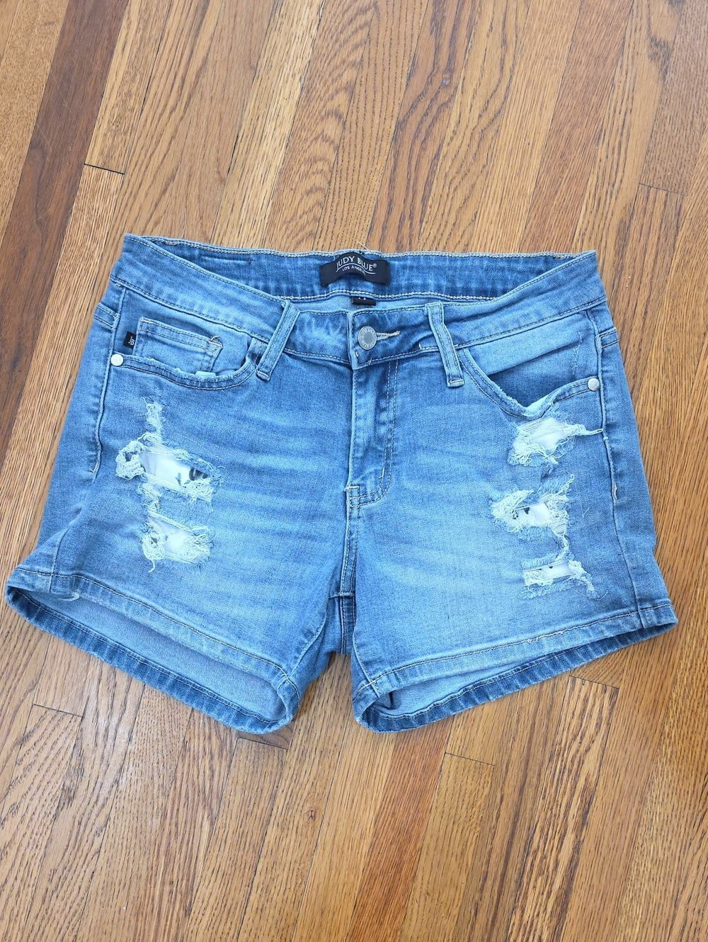 Judy Blue Women's Light Blue Distressed Denim Shorts Size M